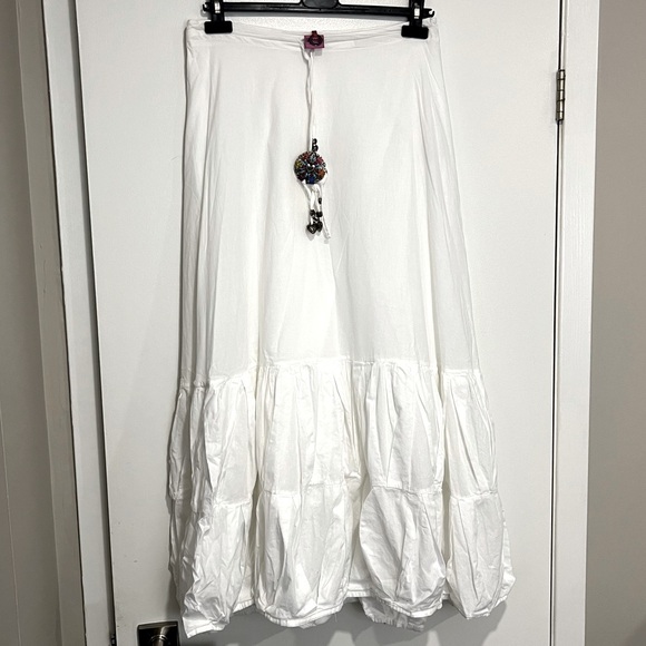 Save The Queen Dresses & Skirts - Very Cute Summer Skirt by Save The Queen! A-Line with pleated bottom. LIKE NEW